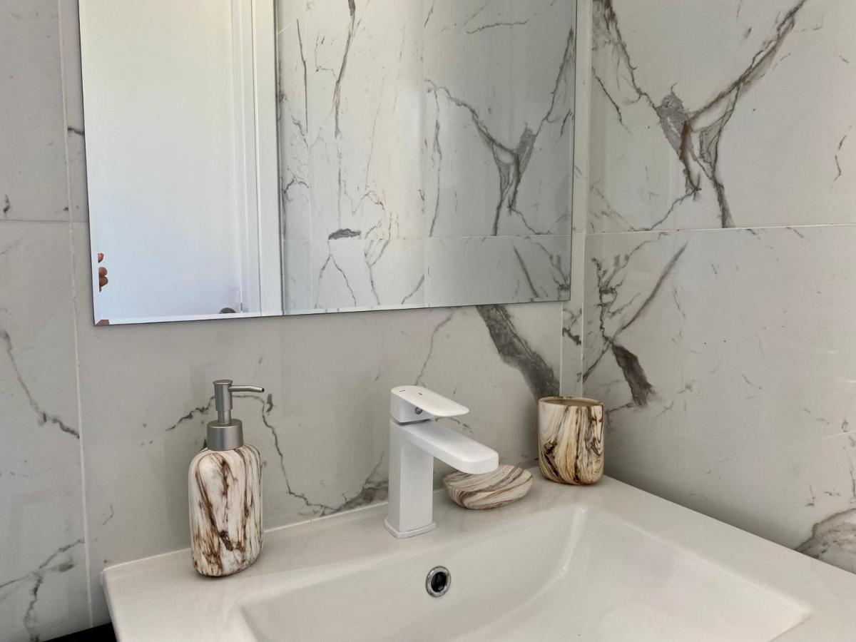 Ammos Luxury Suits And Residences Peyia Extérieur photo