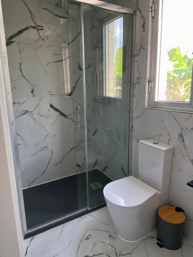 Ammos Luxury Suits And Residences Peyia Extérieur photo